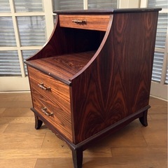 アンティーク調　サイドテーブル　引き出しあり の画像