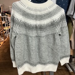 セーター✨ノルディック柄SEASONREASONbyLin.&RedしまむらLサイズバスト86〜94cm身長154〜162cmレディース👱‍♀️グレー•白の画像