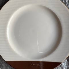 皿（LAN CEL）の画像