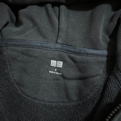 UNIQLOパーカーの画像