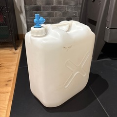 ポリタンク 2個セット　の画像