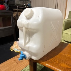 ポリタンク 2個セット　の画像