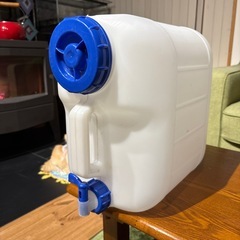 ポリタンク 2個セット　の画像