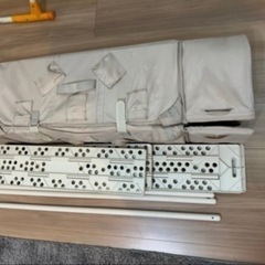 １１月末で処分します。アップリカ　折り畳みベビーベッドの画像