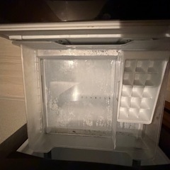 冷蔵庫(TOSHIBA)の画像