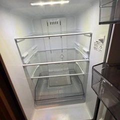 冷蔵庫(TOSHIBA)の画像