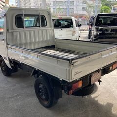 平成25年式 ダイハツ ハイゼットトラック 2WD 5MT 車検2年付きの画像