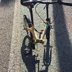 【リサイクルショップどりーむ天保山店】No.528　自転車　16インチ　写真参照🎵　折りたたみ出来て便利🎵　お手頃価格で販売中🎵の画像