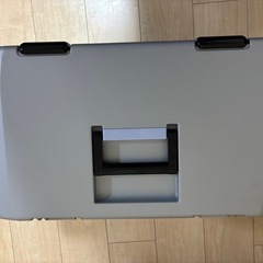 ロゴス　クーラーボックス（25リットル）の画像