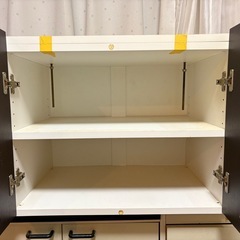 収納棚の画像
