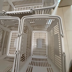 無印良品　バスケット　買い物かご　大小4つセットの画像