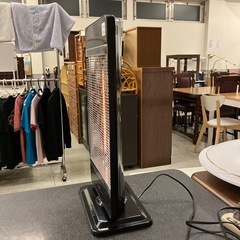 K2511-056 TEKNOS CHM-4532 カーボンヒーター① 首振り ブラック 年式表記なし 通電確認済み キズ汚れ有り の画像