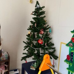 クリスマスツリーの画像