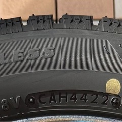 スタッドレスタイヤ
の画像