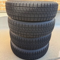 スタッドレスタイヤ
の画像