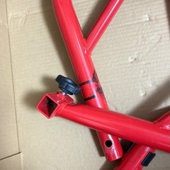 【Apextreme】バイクスタンド メンテナンススタンド リアスタンド 後輪用 リア用 耐荷重340kg キャスター付 U型の画像