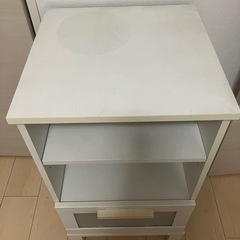 IKEA引き出し付き棚の画像