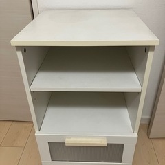 IKEA引き出し付き棚の画像