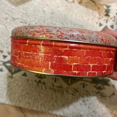 ジェニーベーカリーの空き缶の画像