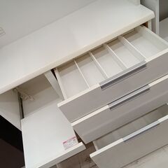 リユースのサカイ栃木店★ジモティ割あり★  食器棚 ホワイト W100×D42×H200 クリーニング済み TC11432の画像