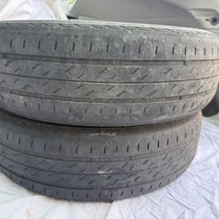 廃タイヤ　タイヤ　2本　無料　花壇　土留めの画像