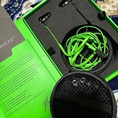 RAZERイヤフォンの画像