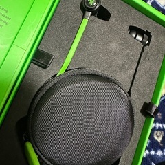 RAZERイヤフォンの画像