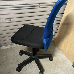 ☆キャスター付き　チェアの画像