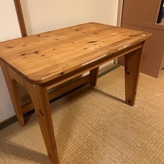 子供用　椅子と机のセットの画像