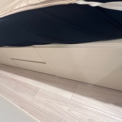 ベッドフレーム セミダブル ホワイト 引き出し付 収納 ニトリの画像