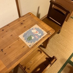 子供用　椅子と机のセットの画像