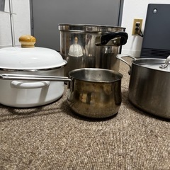 鍋まとめ売りの画像