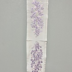 薄紫色 花柄刺繍 半襟
の画像