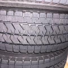 ハイエース 200系スタッドレスアルミセットの画像