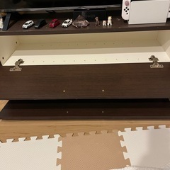 テレビ台の画像