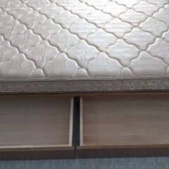 札幌市近郊にお住まいの方限定！送料無料！大塚家具 収納付きセミダブルベッドとフランスベッド 低反発フォームマットレス付きの画像