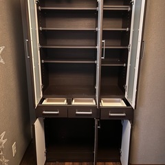 食器棚 キャビネット　ダークブラウン ガラス扉の画像