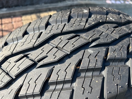 車のパーツ TOYOTIRES OPENCOUNTRY A/T EX 235/60R18