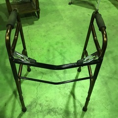 折りたたみ式老人用ジマーウォーカー　軽量の画像