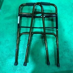 折りたたみ式老人用ジマーウォーカー　軽量の画像