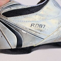 シマノ　R087 サイズ42 1/2(27センチ)の画像