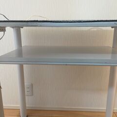 ネイルサロン用机の画像