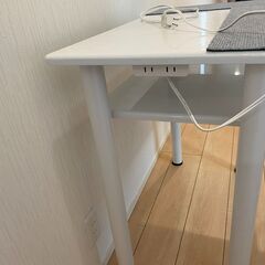 ネイルサロン用机の画像