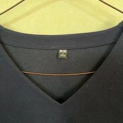 ユニクロ　トップス　　の画像