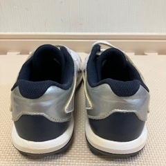 少年用　野球スパイク　23.5cmの画像