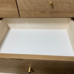 木製チェストの画像