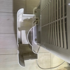 コンプレッサー式衣類乾燥除湿機（アイリスオーヤマ）の画像