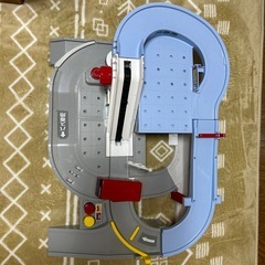 トミカと走ろう　ぐるぐるばすたうバスタウンの画像