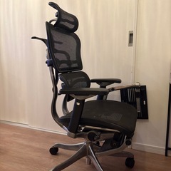 【総額15万】エルゴヒューマンプロ　タブレットスタンド付きの画像