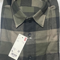 ユニクロ　メンズ　秋冬シャツの画像